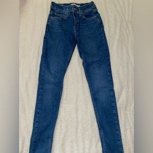 710 Levi’s jeans. Size 24 super skinny